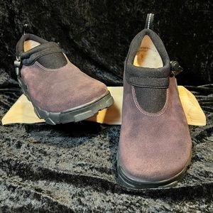 Men’s Emu heavy duty clogs, suede w/fleece lining